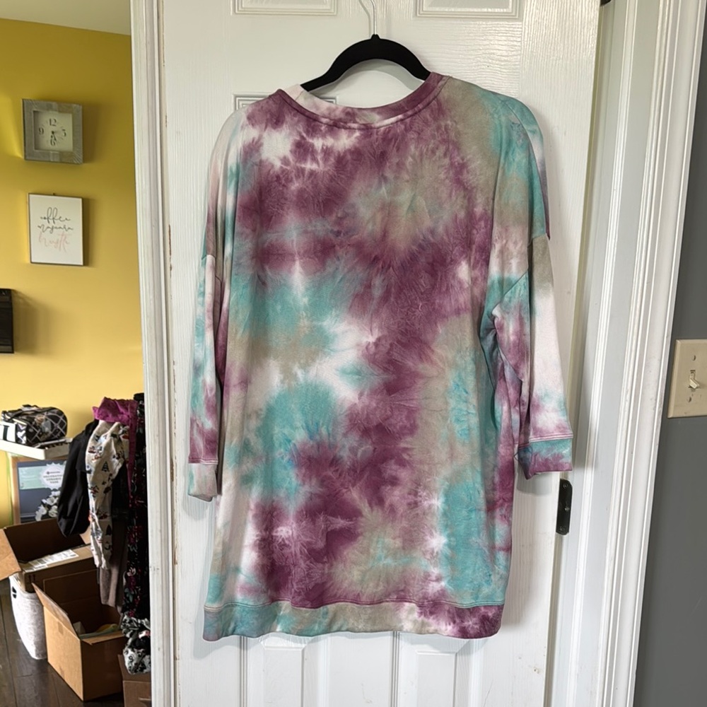 LOGO by Lori Goldstein Oversized Purple and Blue 3/4 Sleeve Tee - Picture 3 of 3